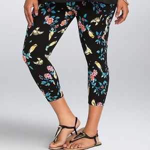 Cropped Bird Flower Print Leggings